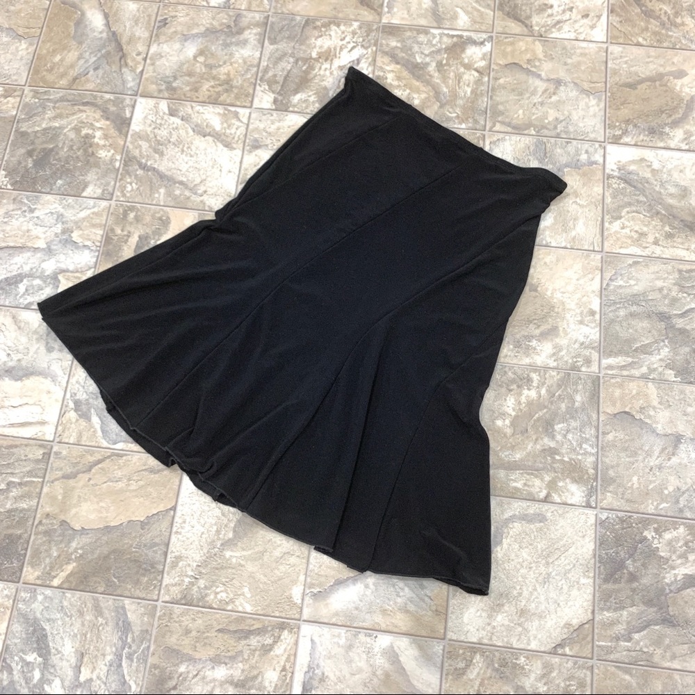 LOVE ME KISS ME Black Skirt